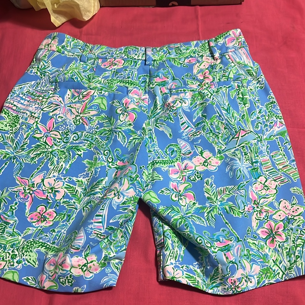 Lilly Pulitzer BENEATH THE BOUGAINVILLEA Natia knit shorts. Size 4 - Picture 6 of 11